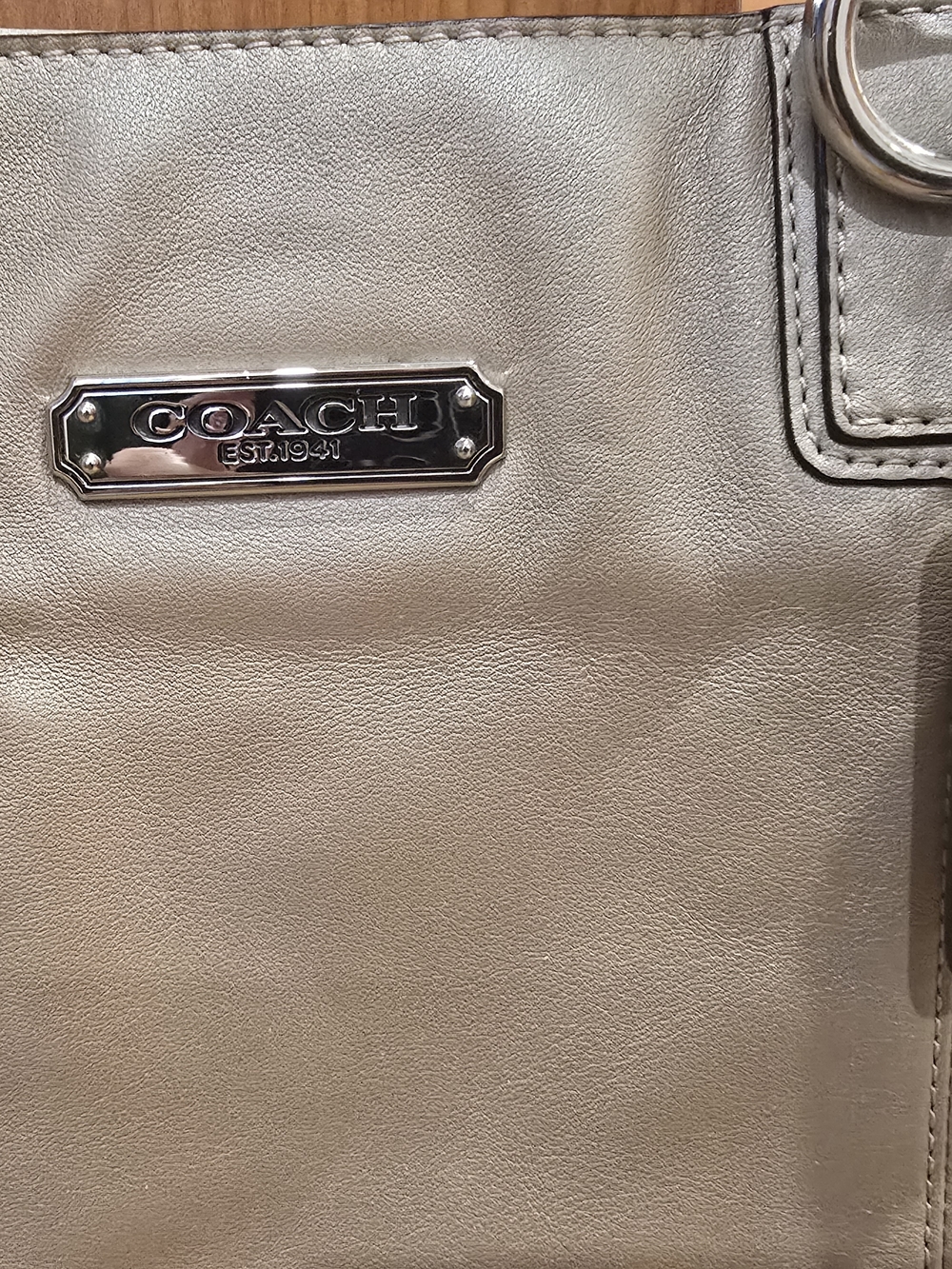 Coach Leather Tote Bag in Metalic Beige - Picture 2 of 6